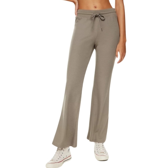 Aritzia Sunday Best Baby Waffle Kick Flare Pant In Turner Taupe - Picture 11 of 15